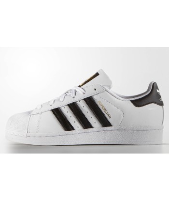 Adidas Superstar Junior est présent 